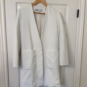 Zara Women's Cream Blazer with Pockets